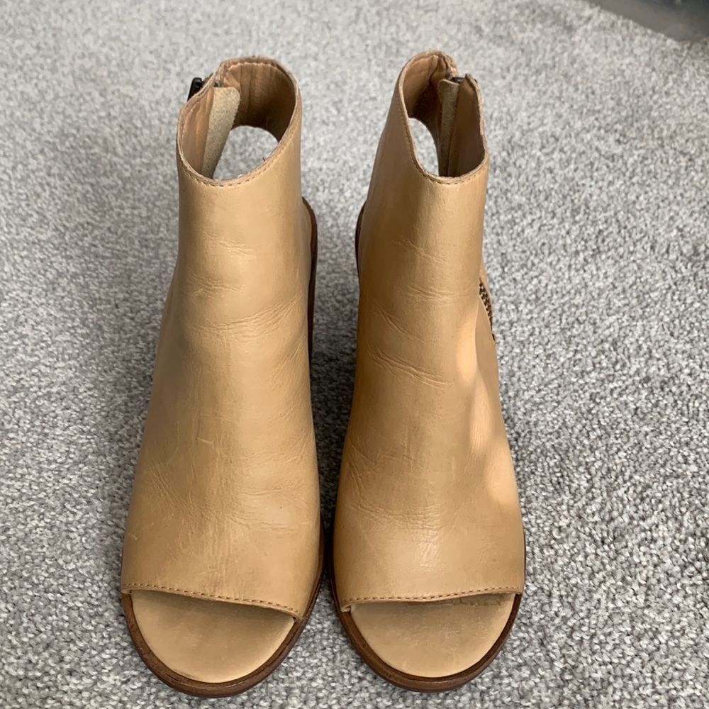 Steve Madden Terra